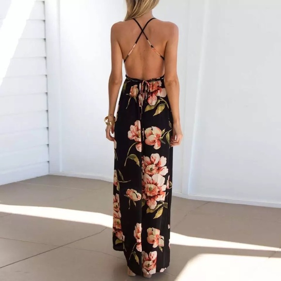 ❣️Sale❣️Open-Back Black Floral Maxi - Picture 2 of 7